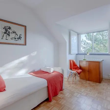 Hébergement de vacances House *